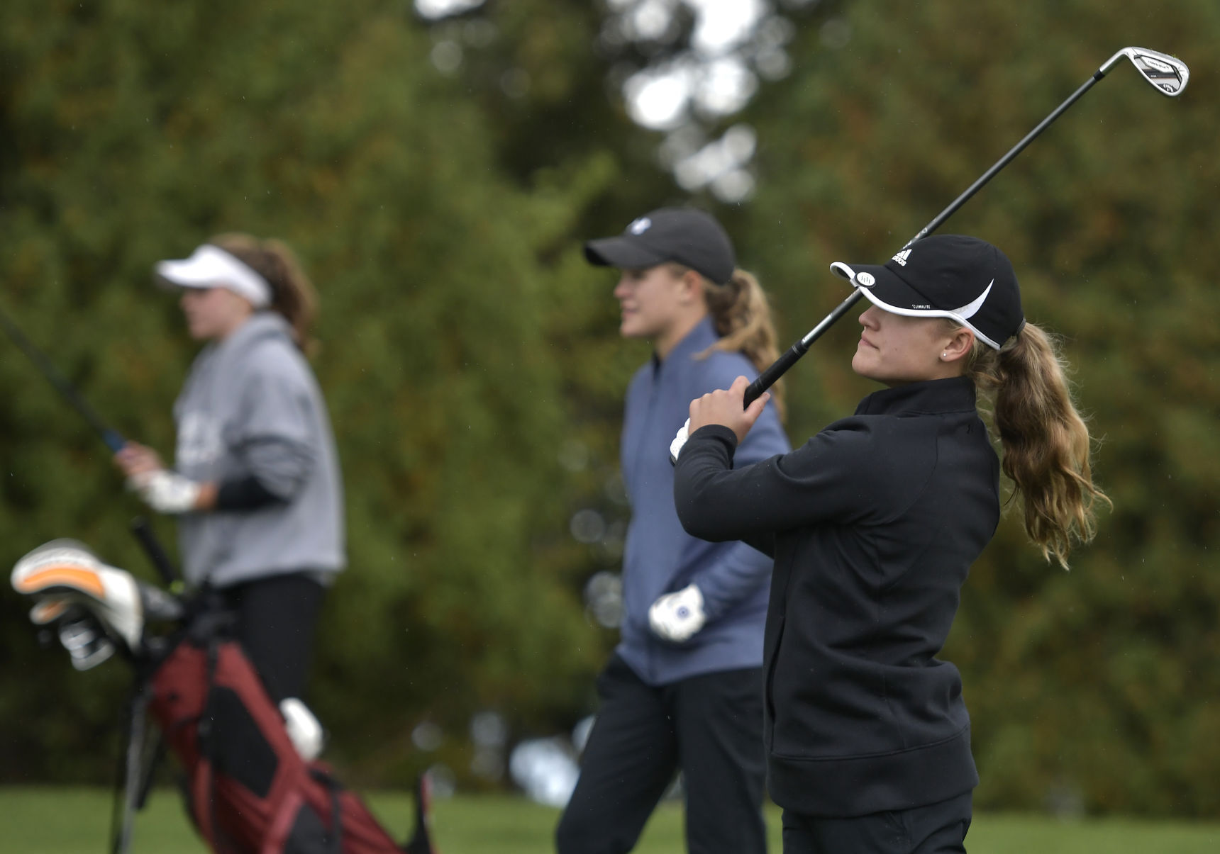 CENTRAL GOLF